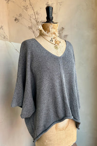 Fine knit seam front top