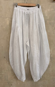 Balloon Leg Linen Trousers
