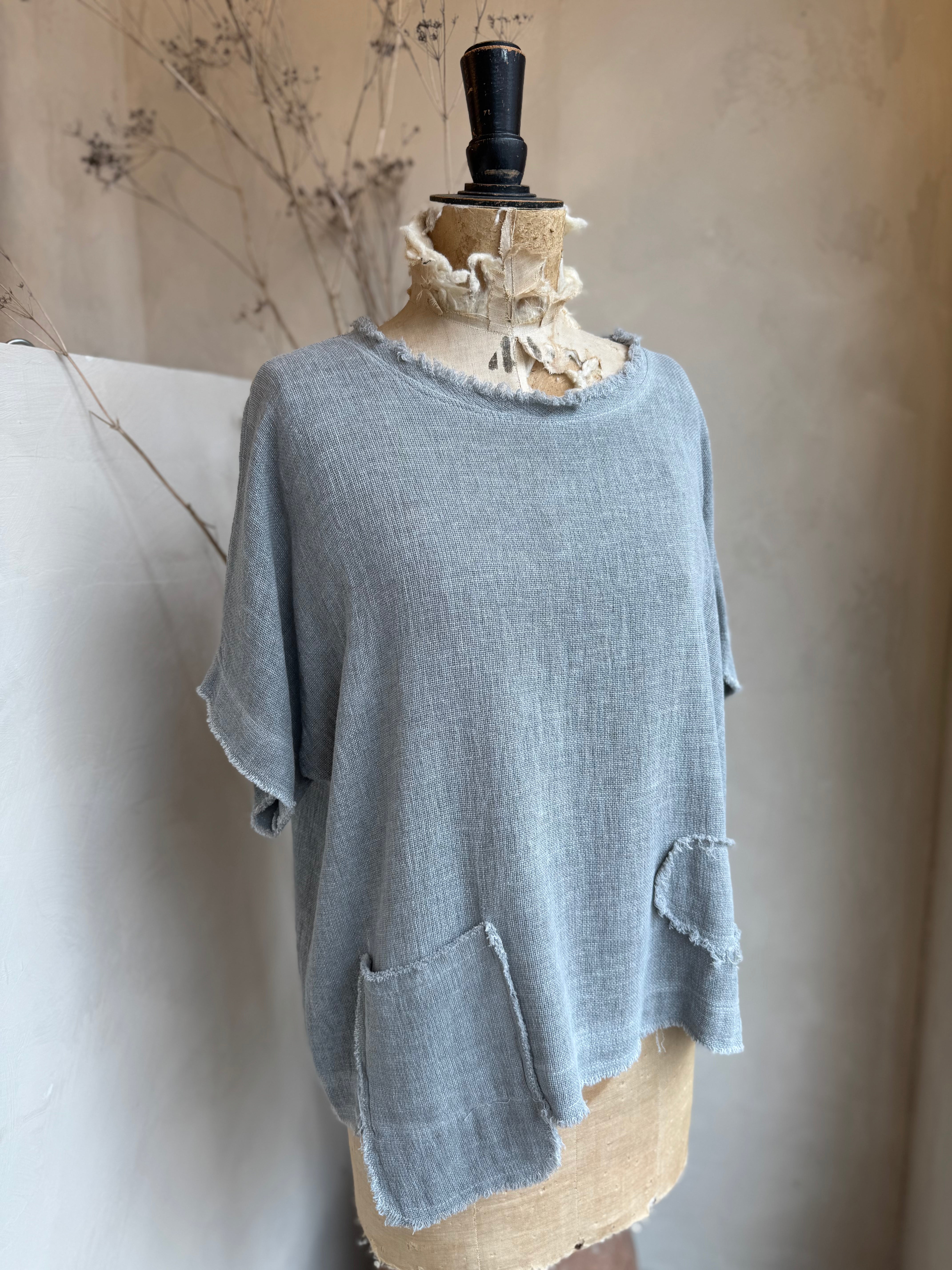 Gauze Pocket Detail Top