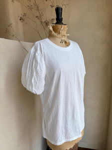 Broiderie Anglaise sleeve t-shirt