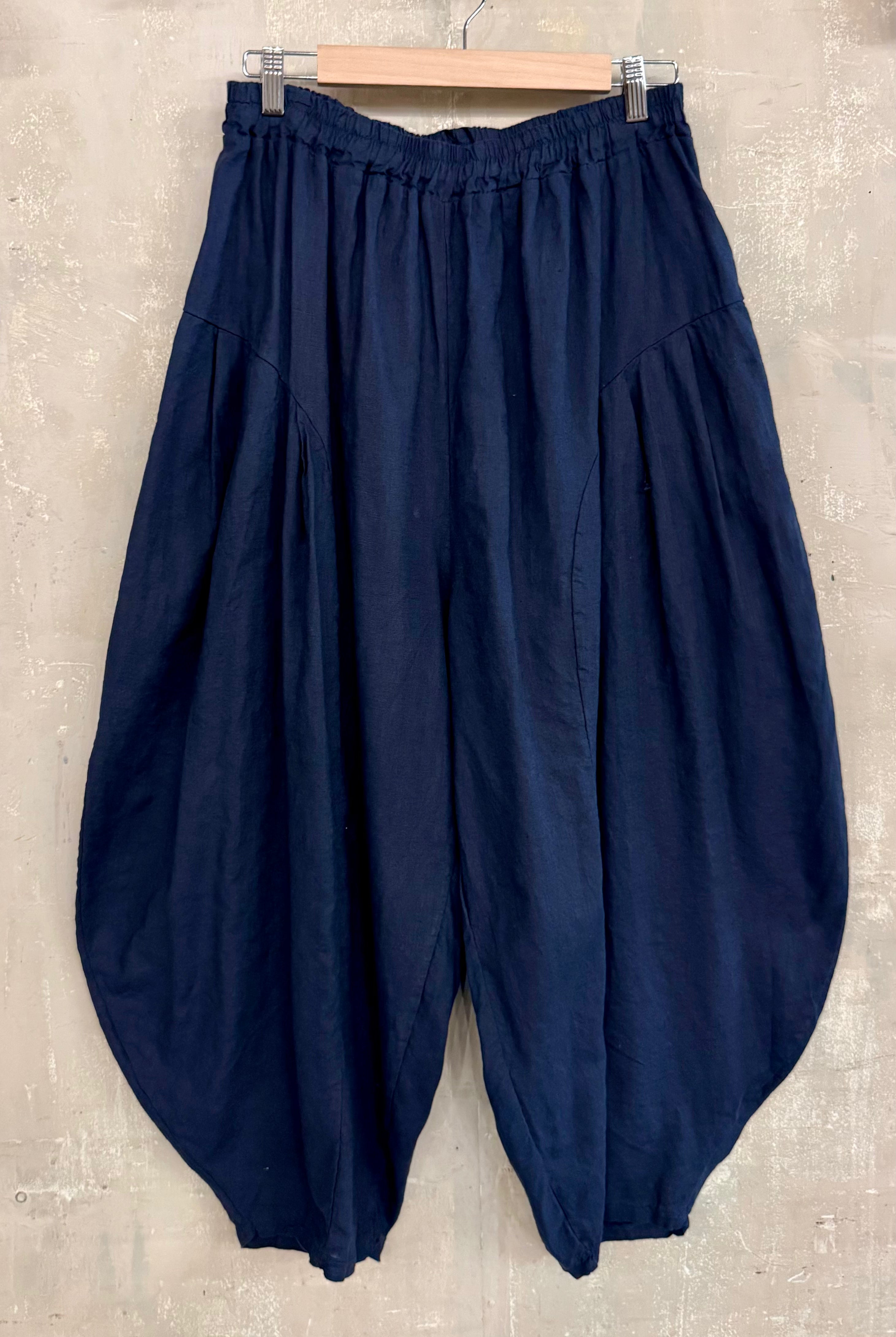 Balloon Leg Linen Trousers
