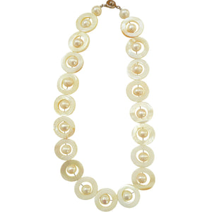 TAJ02N White Shell & Freshwater Peal Necklace