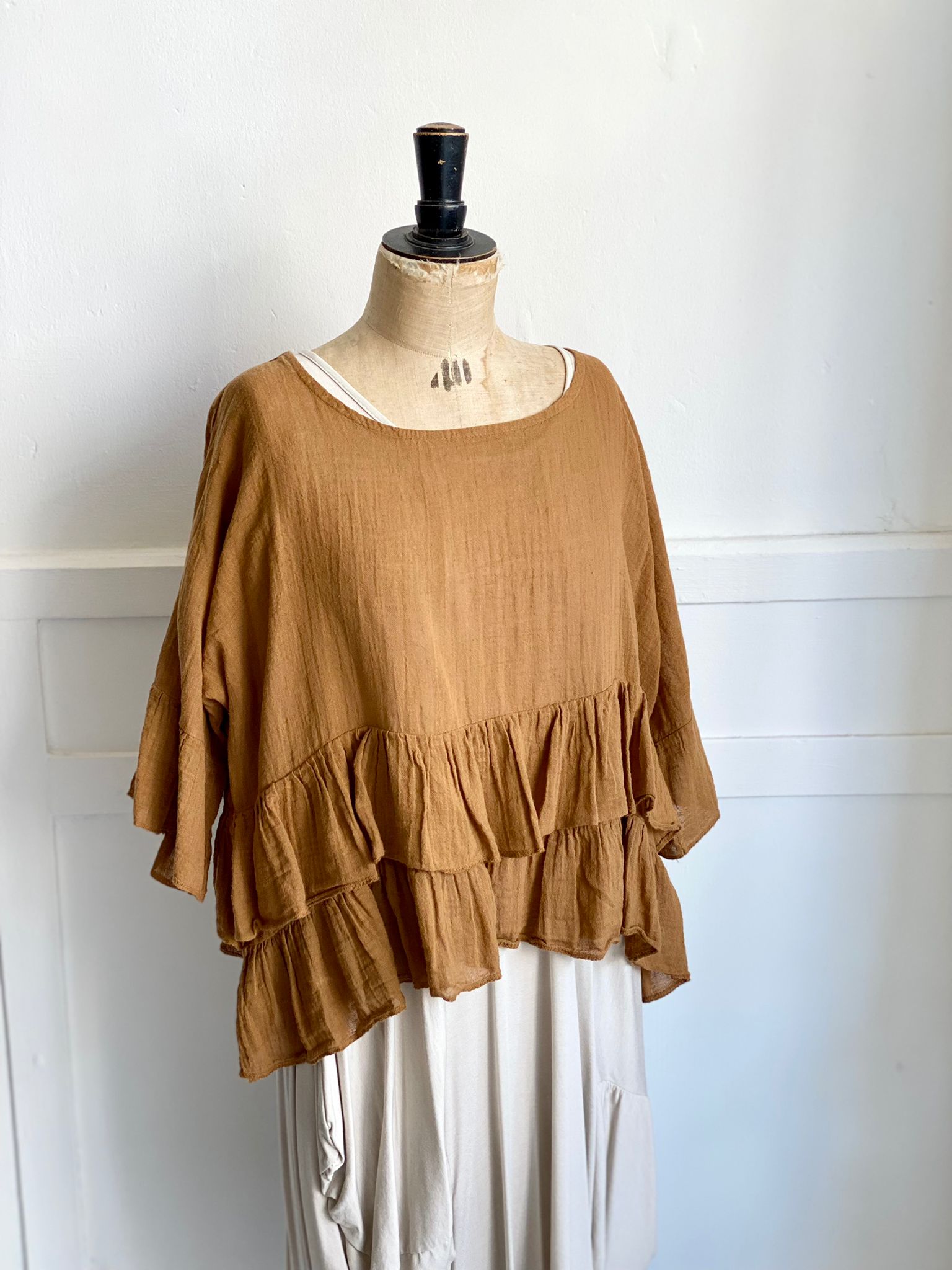 Ruffle hem top
