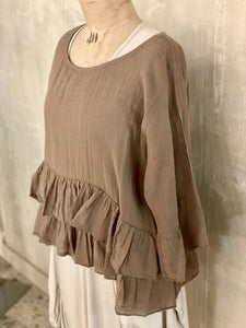 Ruffle hem top