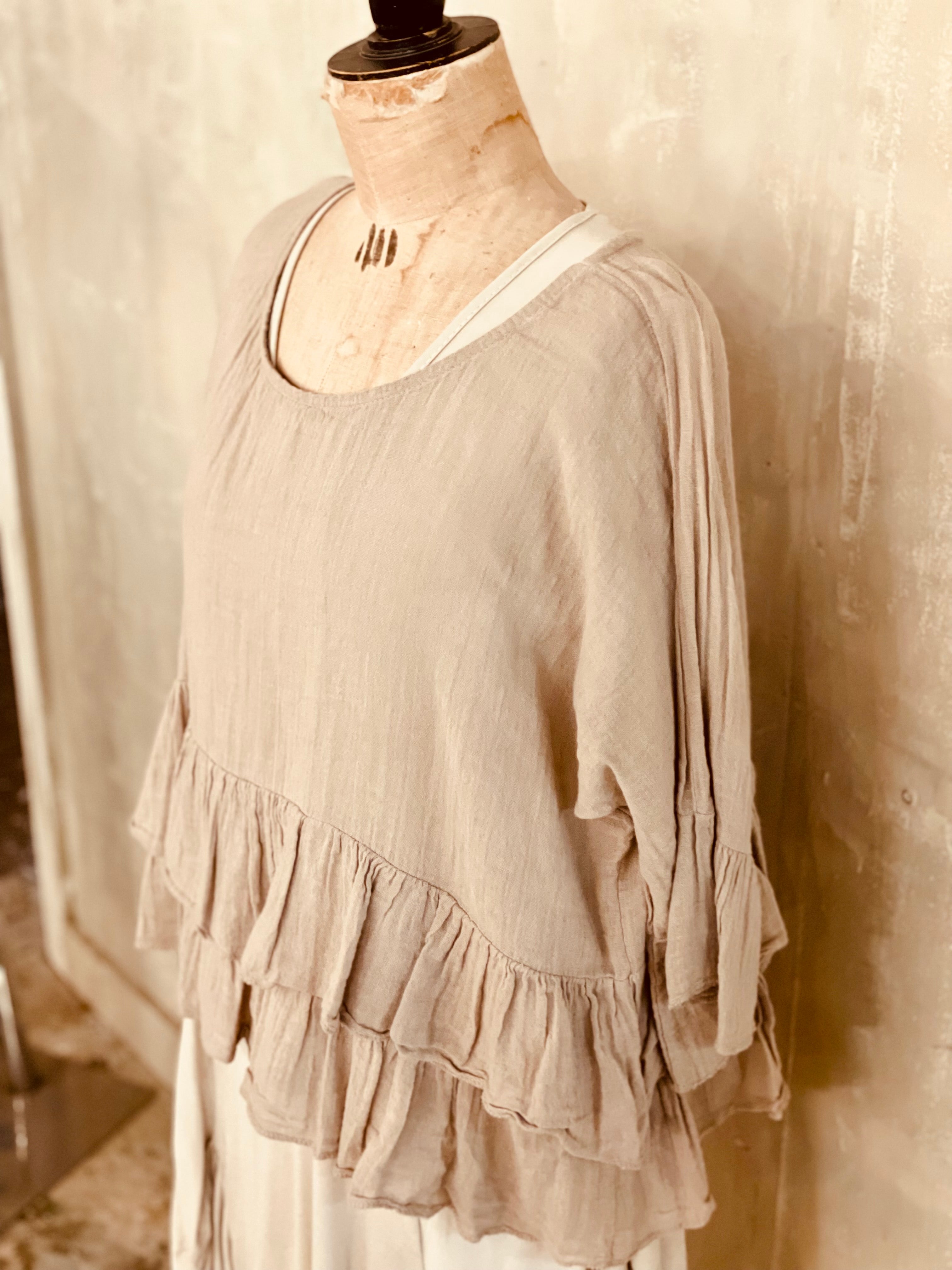 Ruffle hem top